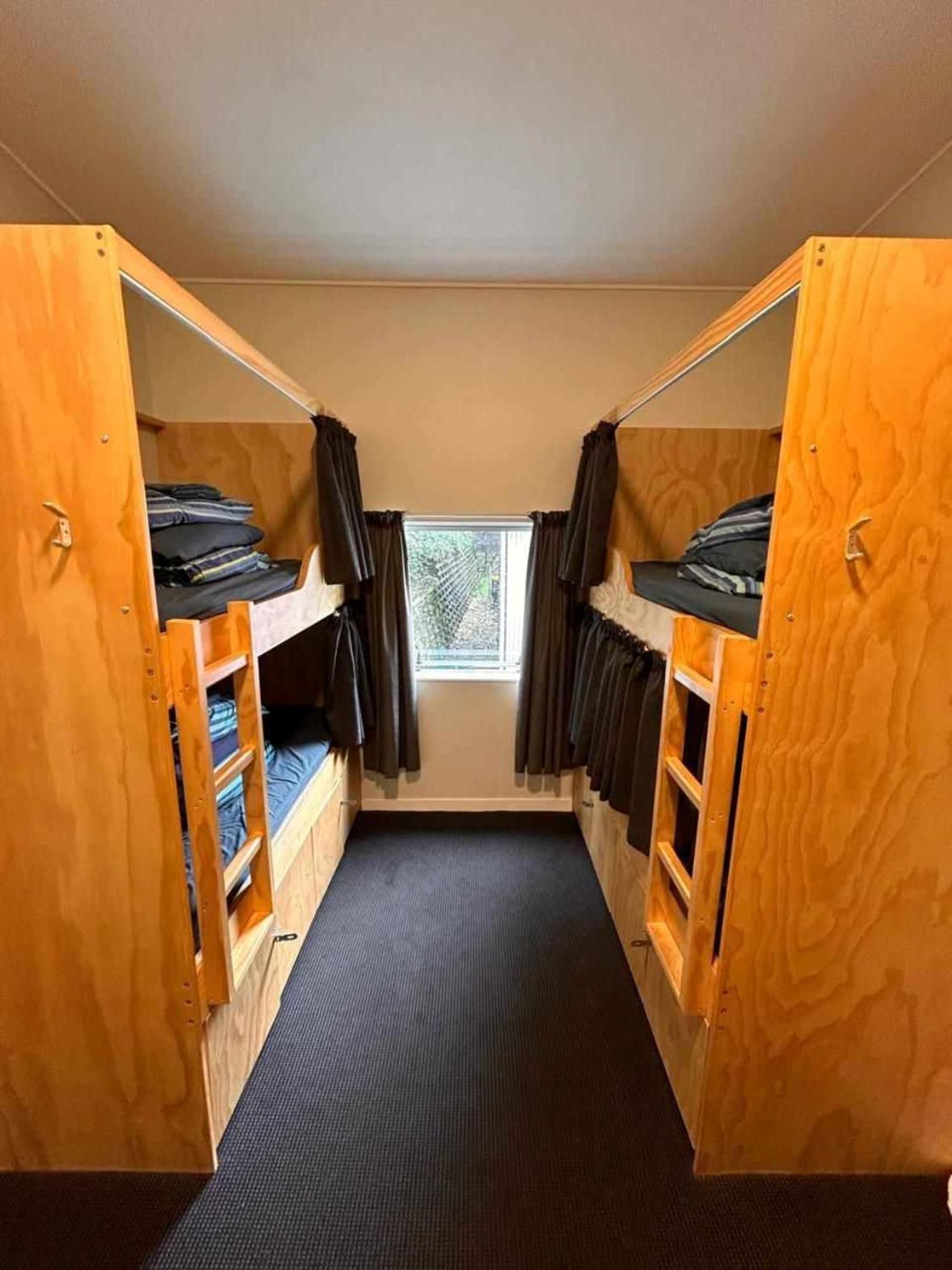 Aspen Lodge Backpackers Queenstown Extérieur photo